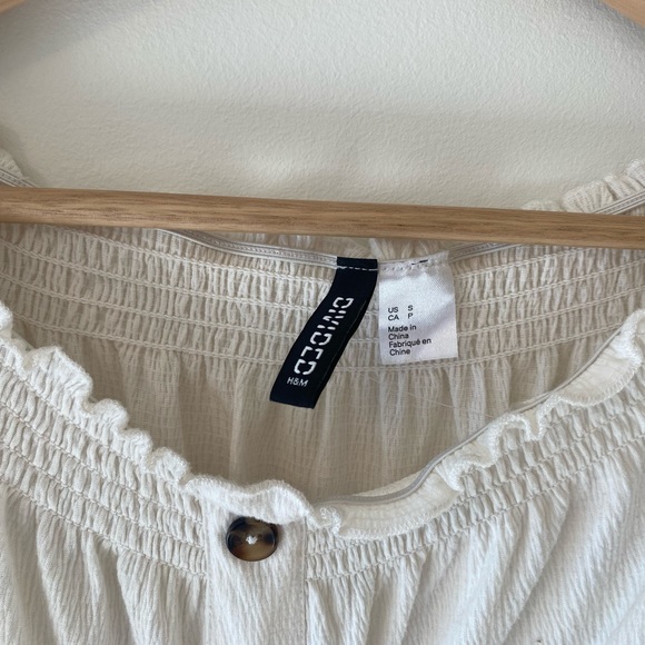 Woman’s Top - Picture 3 of 3